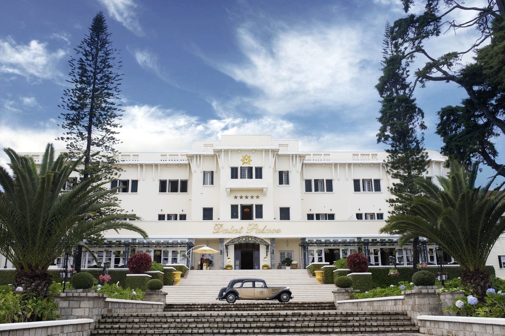 Dalat Palace Heritage Hotel Exterior foto